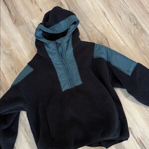 Lead the pack pullover  Hooded Fleece Jacket